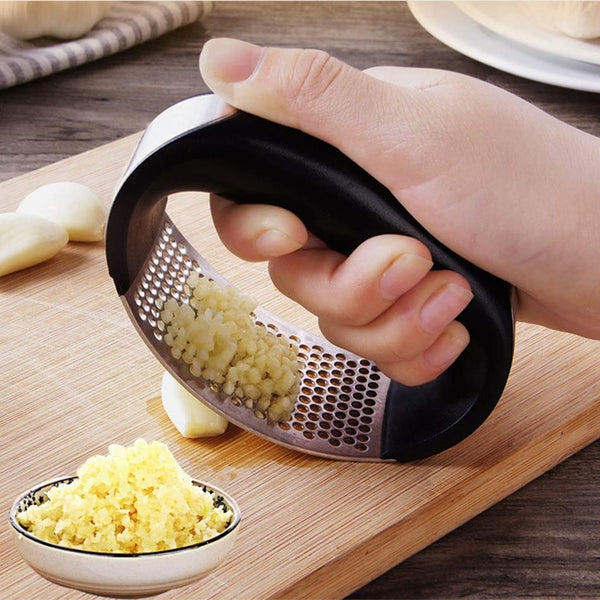 Stainless Steel Garlic Press – Manual Kitchen Tool for Easy Mashing